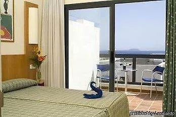 Caybeach Papagayos מלון 3*