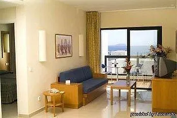 Caybeach Papagayos Otel