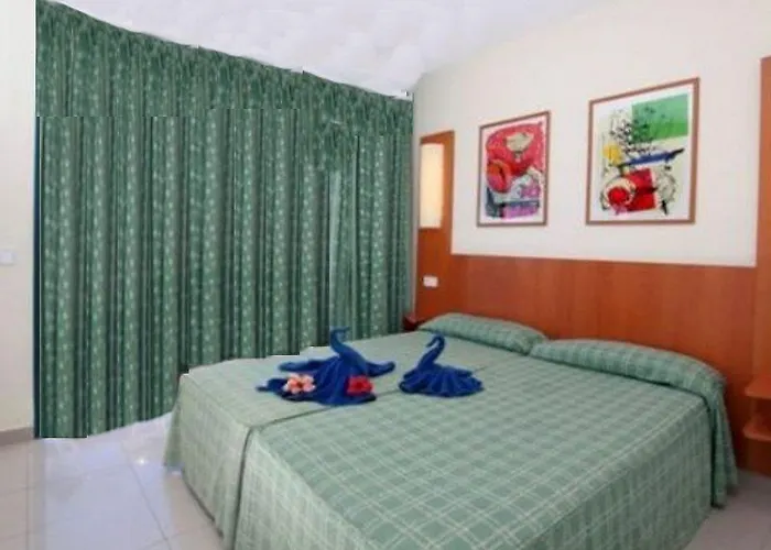 Caybeach Papagayos מלון 3*